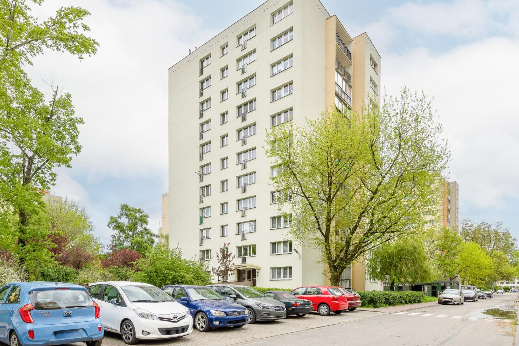 Bright For 4 People In By Renters Warszawa