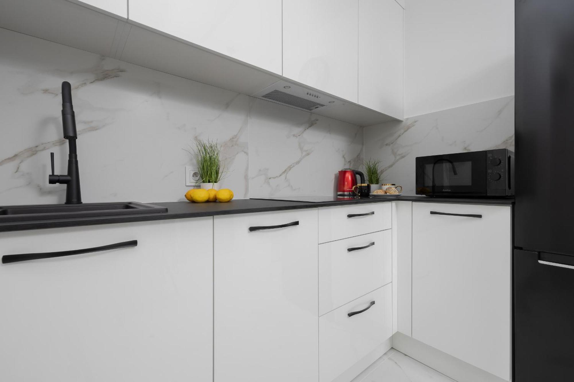 Apartment Elegant Muranow Ideal For Remote Work By Renters