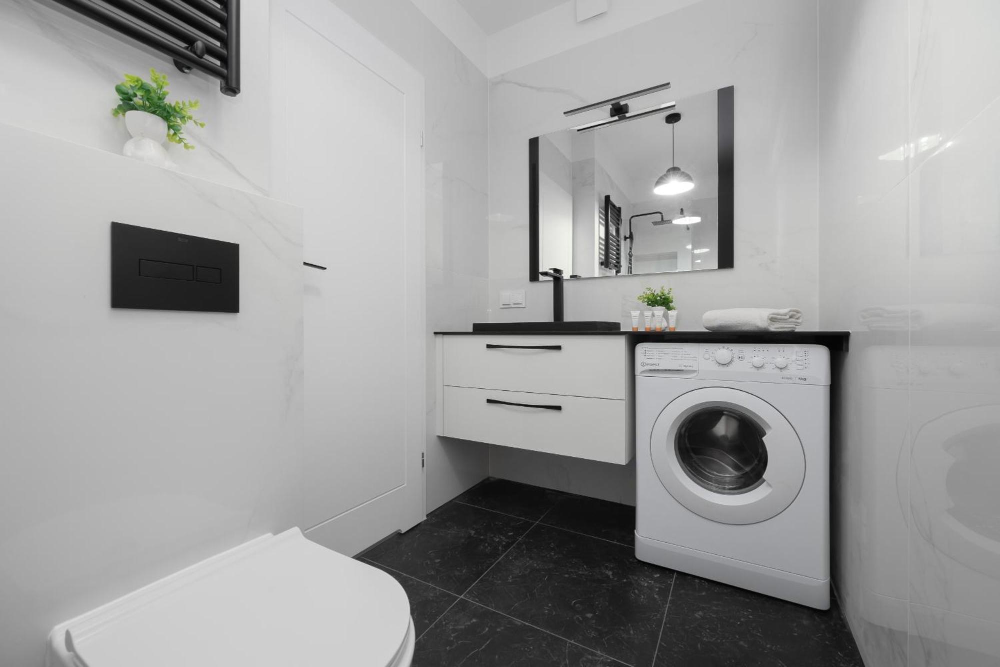 Apartment Elegant Muranow Ideal For Remote Work By Renters Warschau