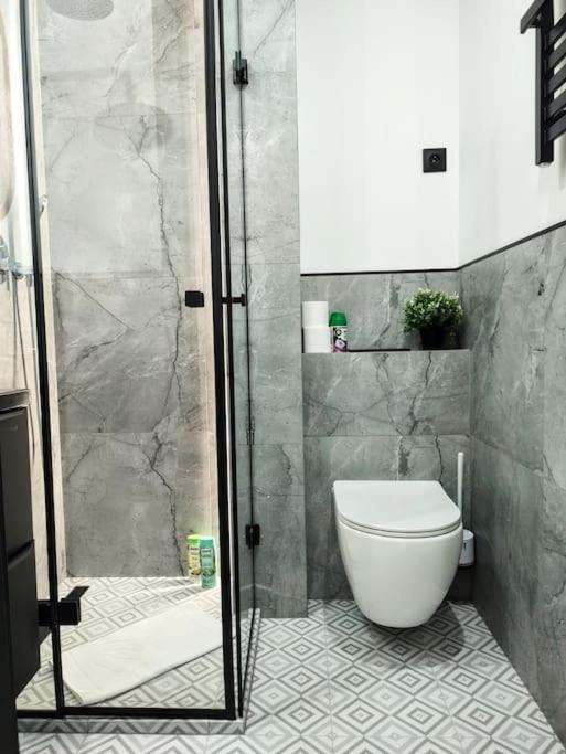 No. 8 / Nr 8 By Cooee * Warsaw