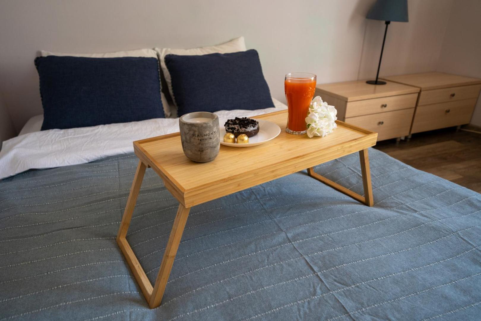 - Parks & Metro Nearby - By Rentujemy Apartment Warschau