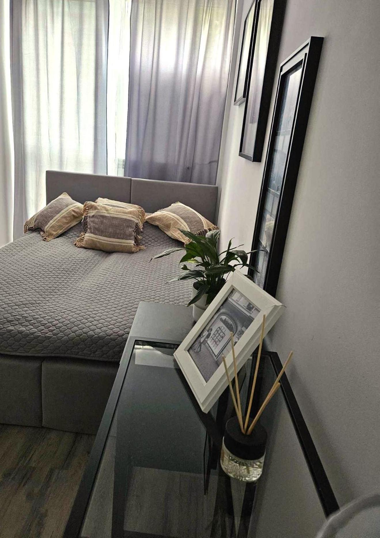 Apartment White Grzybowska Warschau