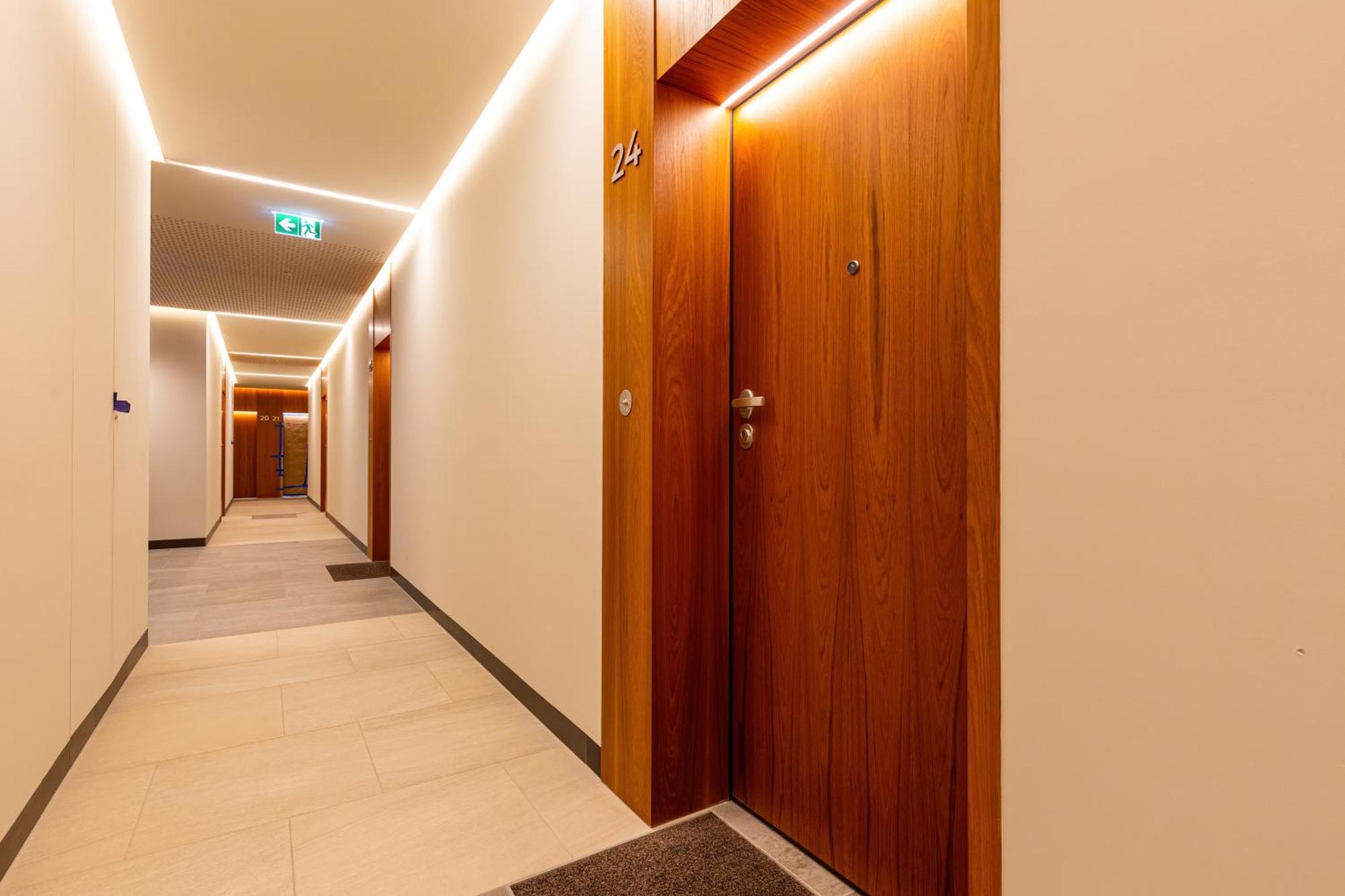 One Bedroom In Center By Renters Prestige Warschau