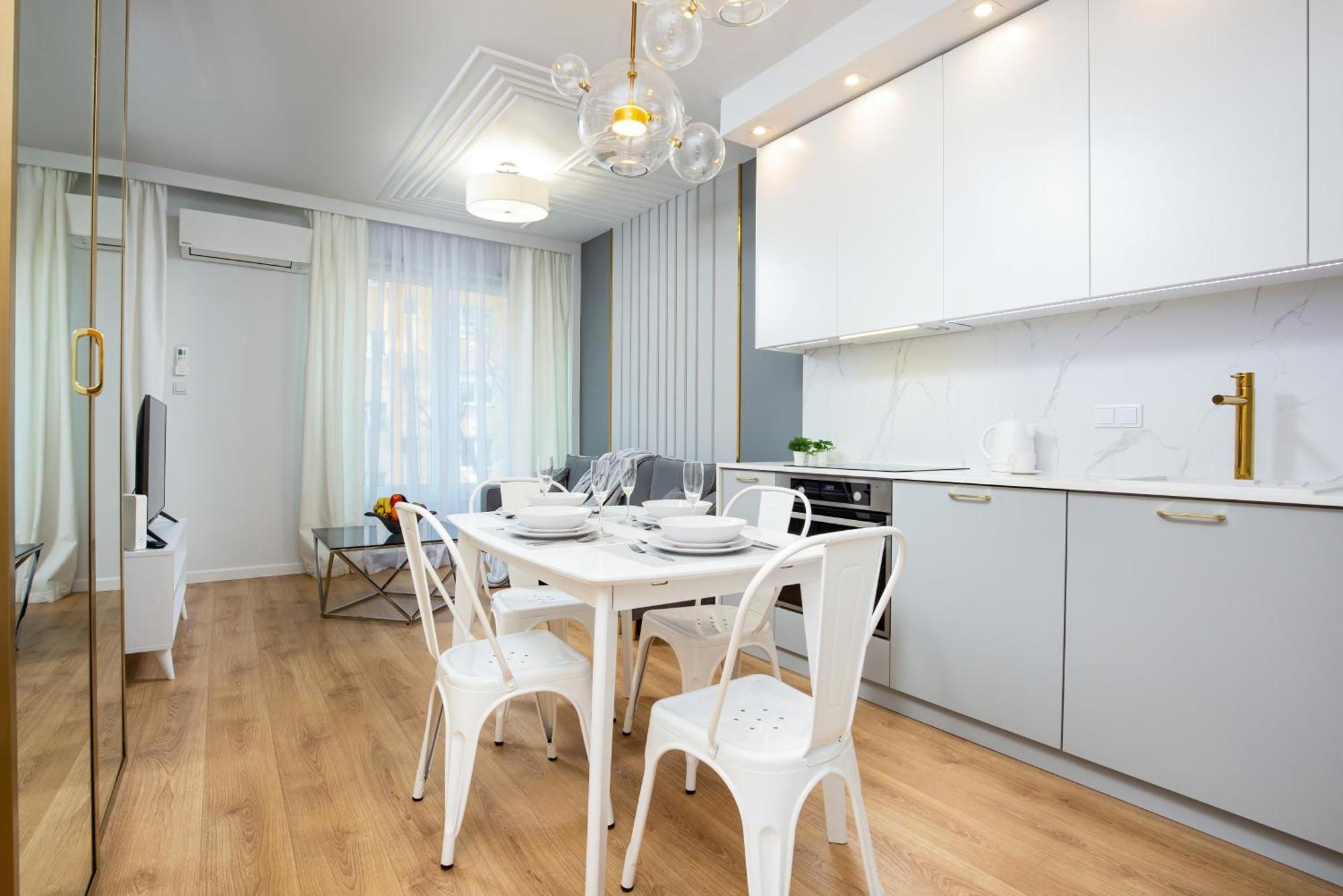 One Bedroom In Center By Renters Prestige * Warschau