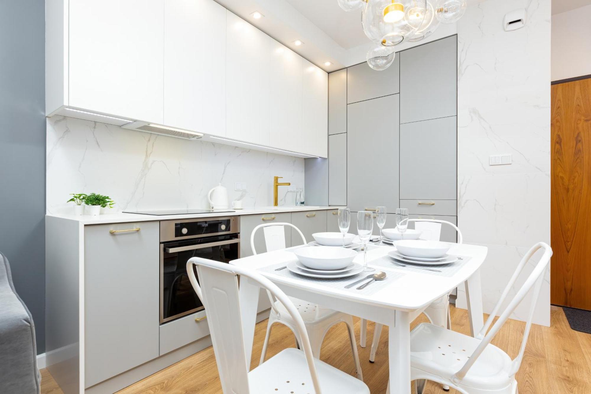 Apartment One Bedroom In Center By Renters Prestige