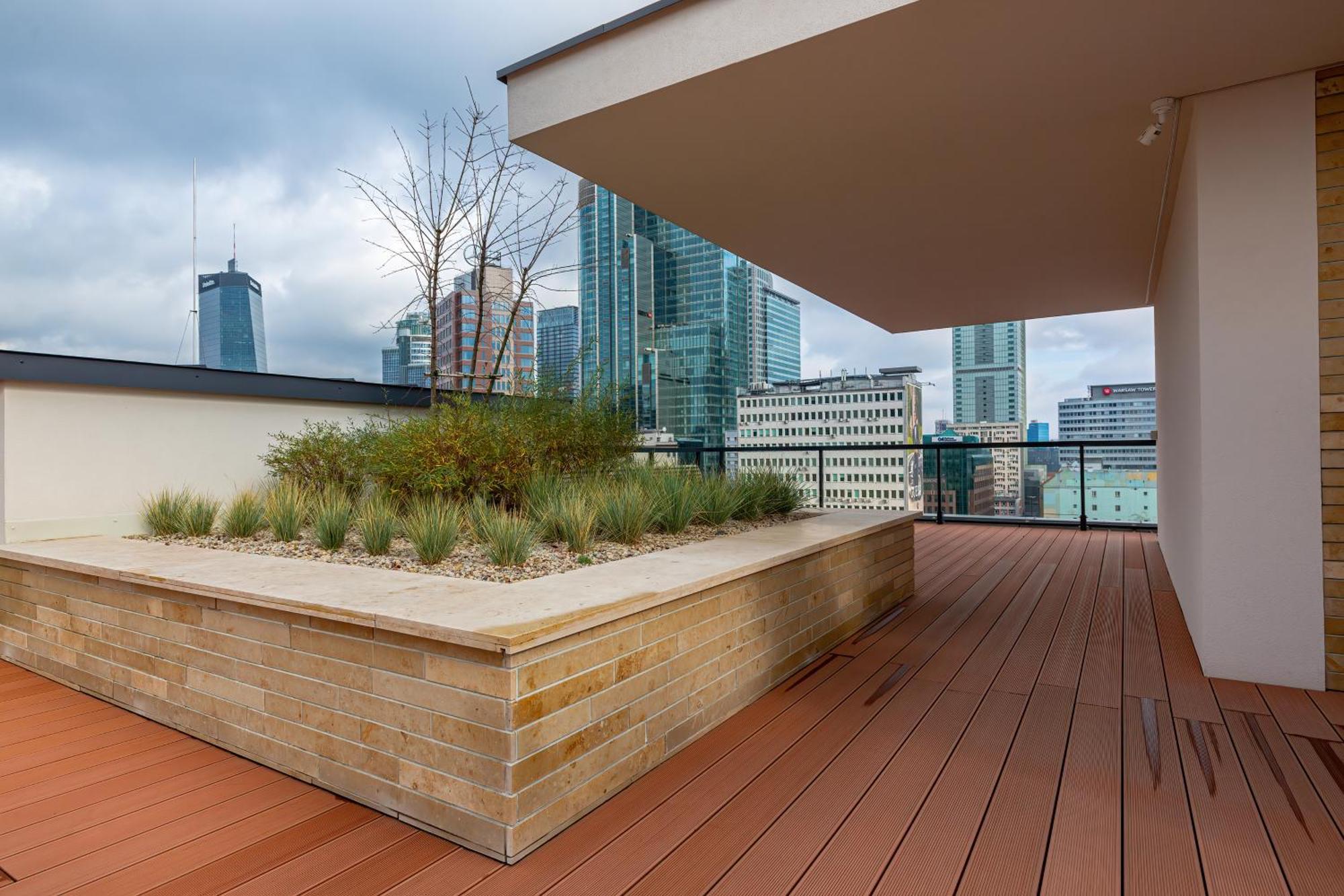 Apartment One Bedroom In Center By Renters Prestige Warschau