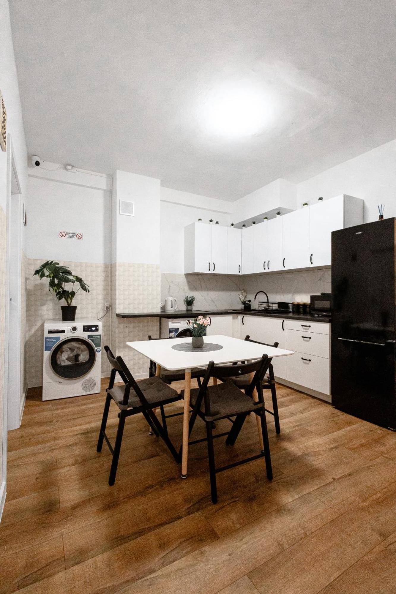 Căn hộ Clicktheflat Wolska Warsaw