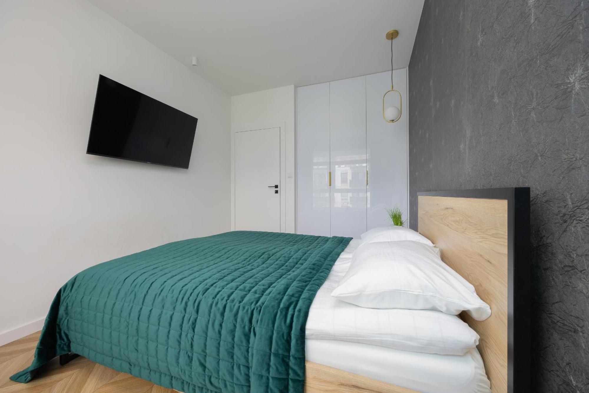Nowoczesny Z Balkonem I Miejscem Parkingowym Ursus By Rent Like Apartamento Varsóvia
