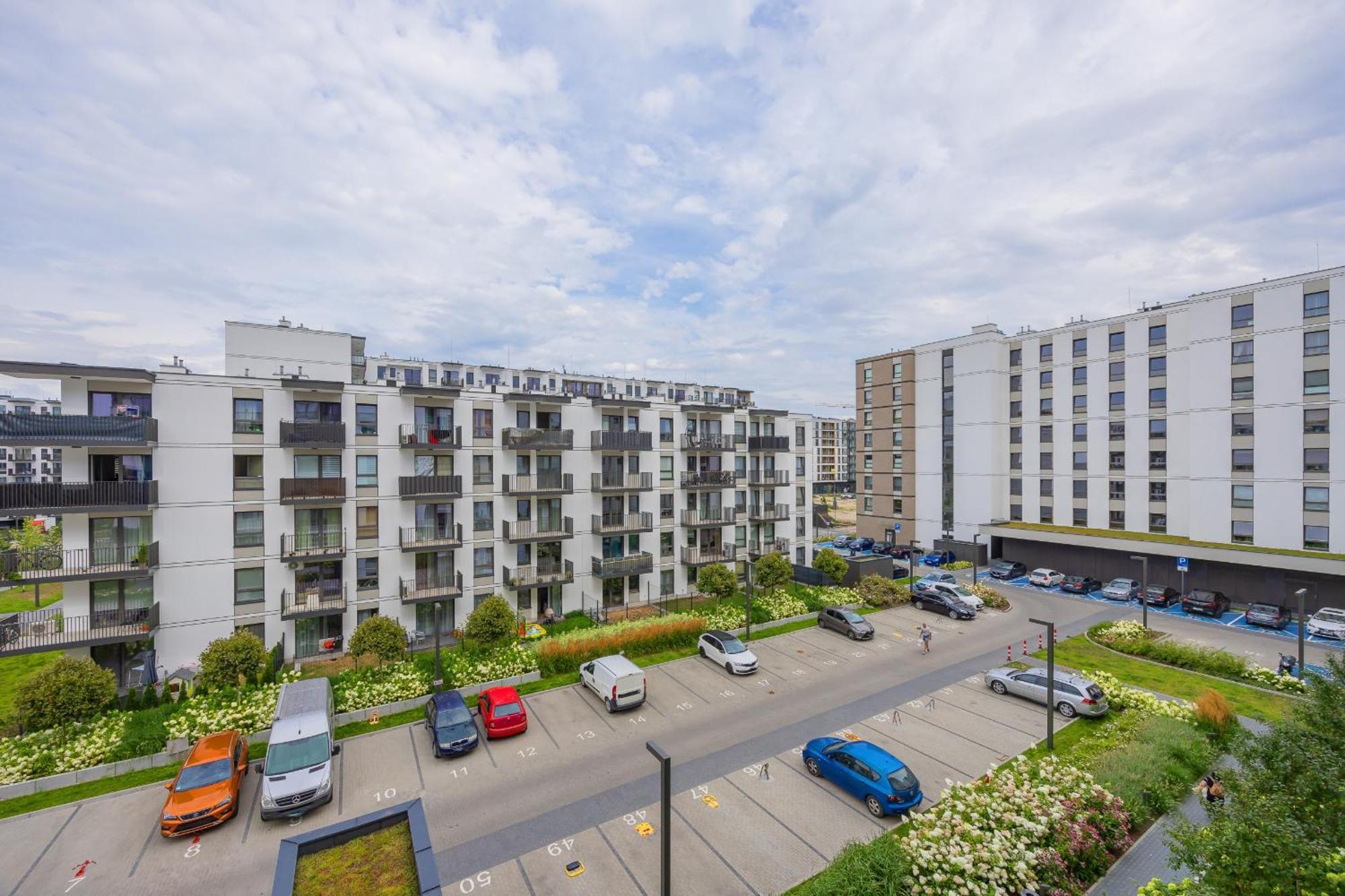 Apartamento Nowoczesny Z Balkonem I Miejscem Parkingowym Ursus By Rent Like