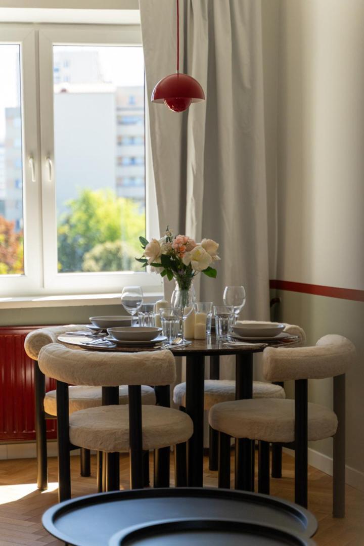 Elektoralna Apt - Workspace, Park, Bus&tram - By Rentujemy Apartment Warsaw