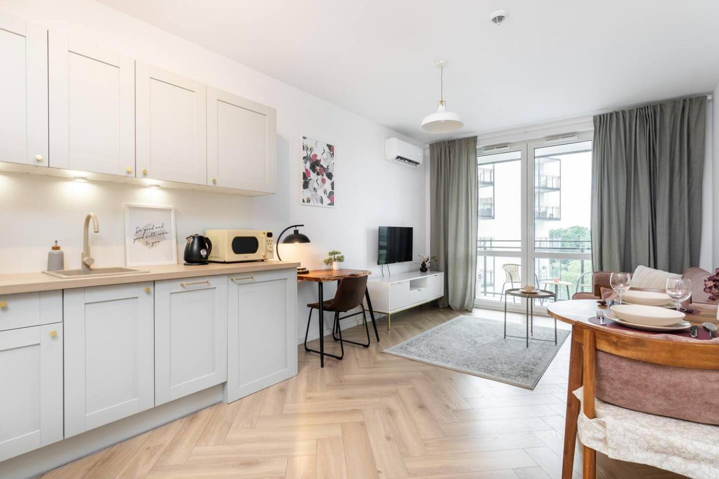 Rosette Wiktoryn Apartment *