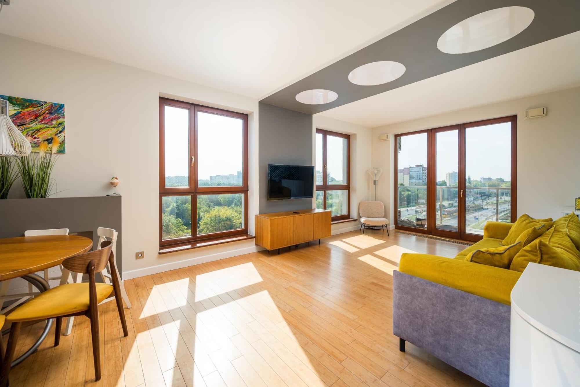 Ochota Spacious Apartment *