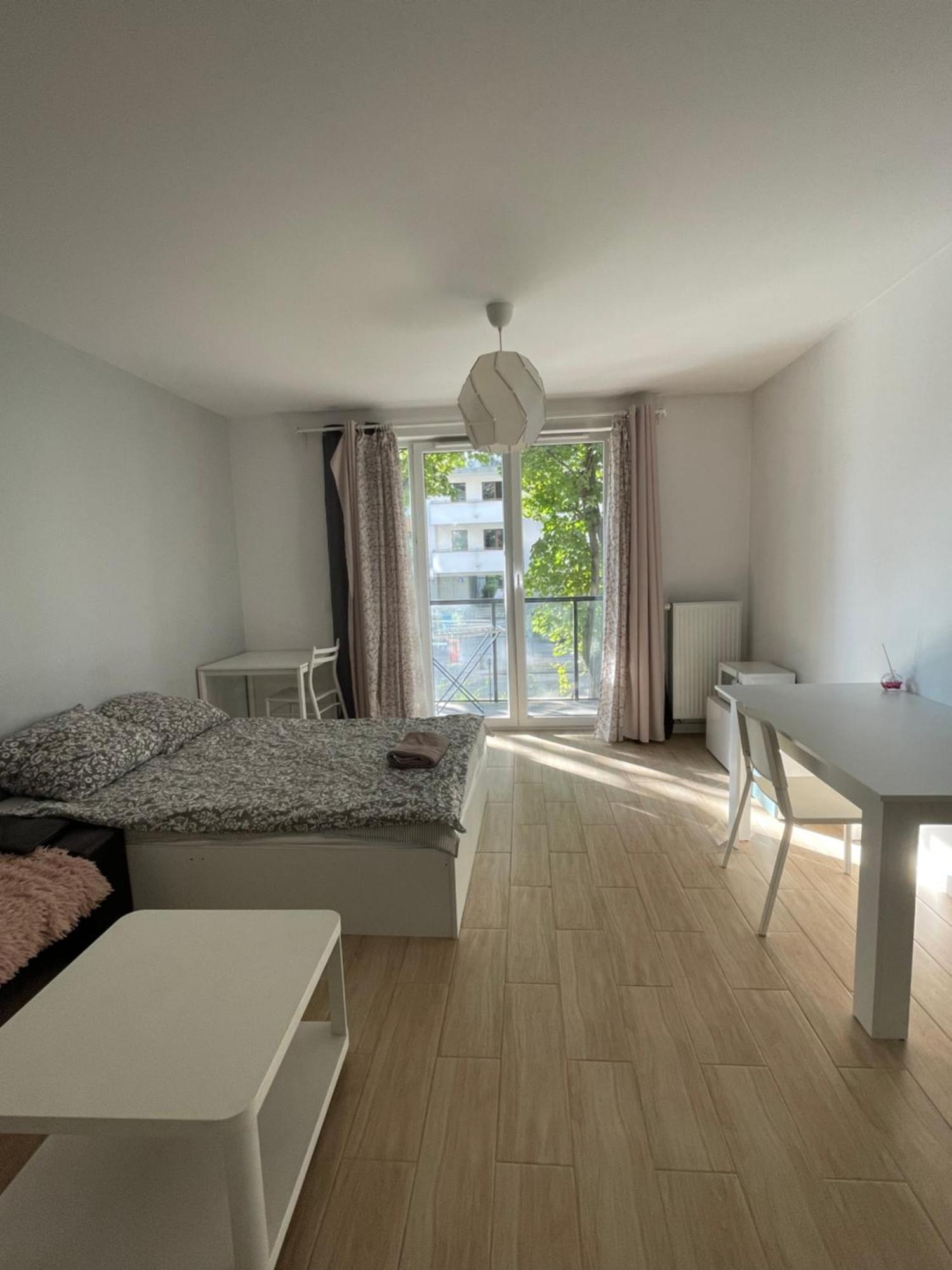 Airport Cybernetyki2 Guest house Warsaw