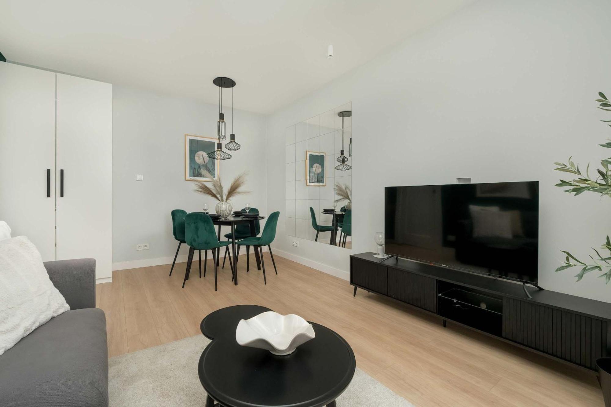 Apartment Stylish In With Parking, Bathtub, Balcony, And Desk By Renters Warsaw
