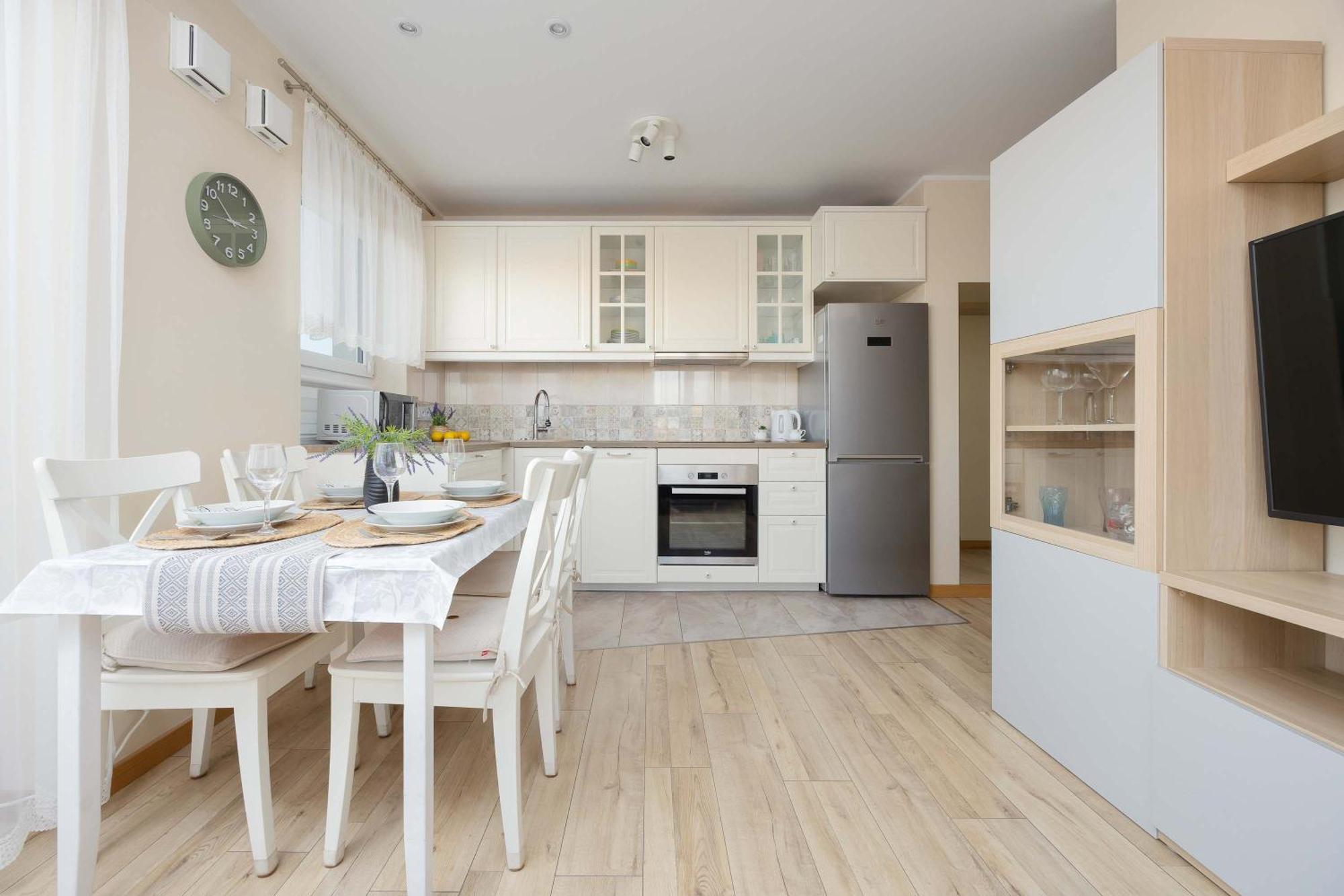 Sloneczny Z Pieknym Widokiem Klimatyzacja Renters Apartment Warsaw