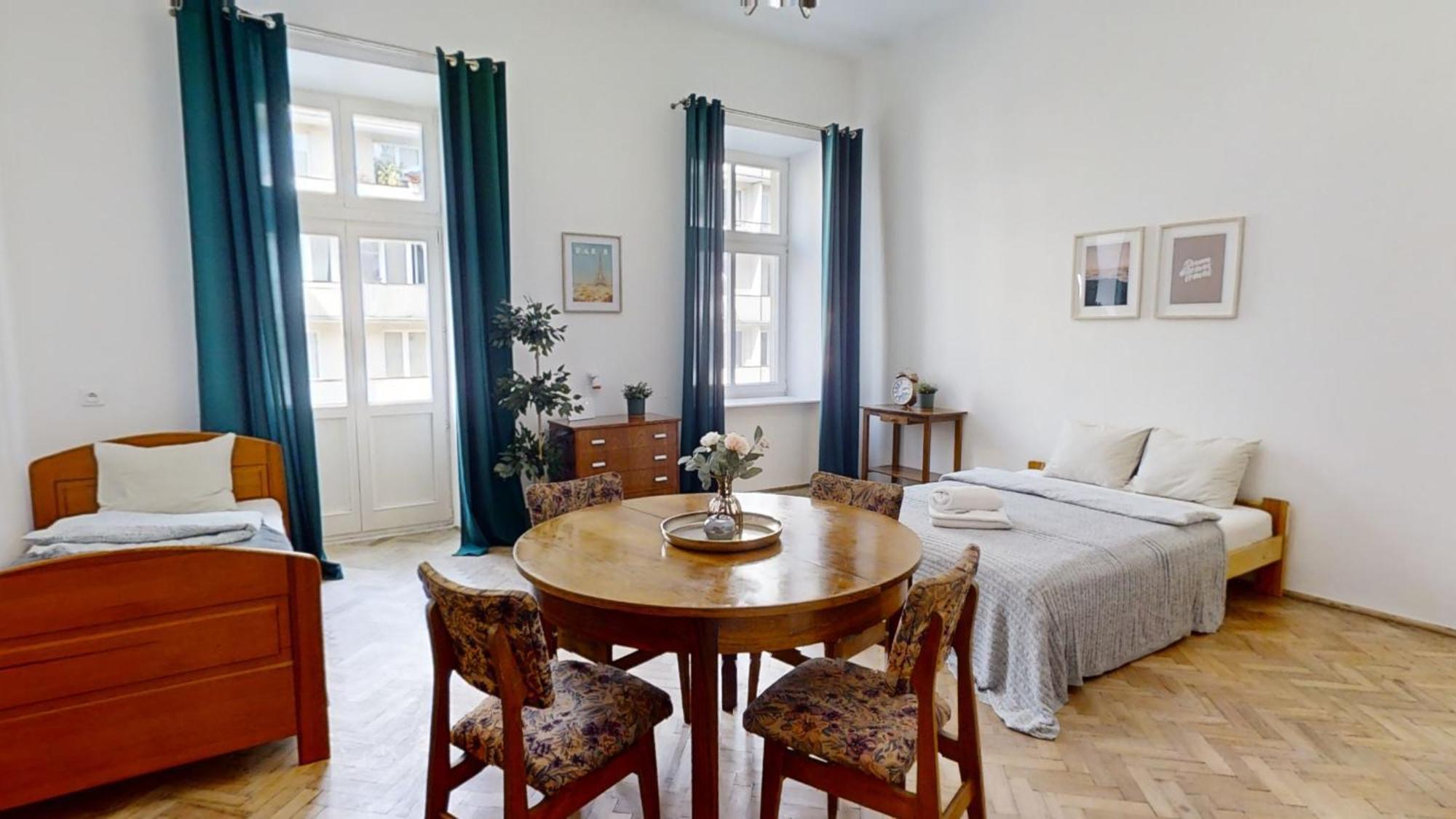 Vintage Tenement House Apartment *