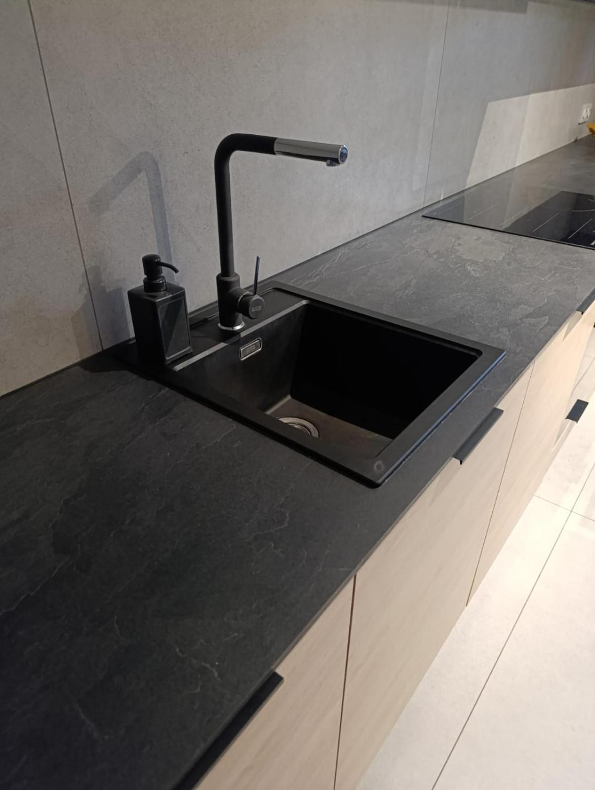 Apartment Spacious & Modern 3br-2ba