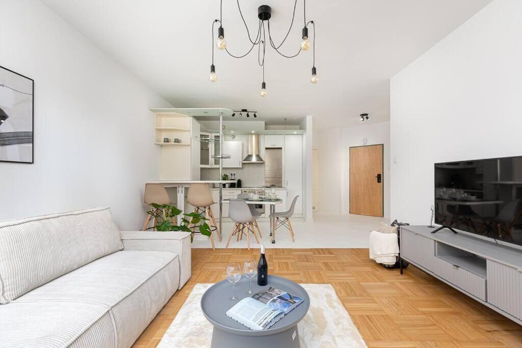 Wielicka Spacious Near Metro Wwa40 *