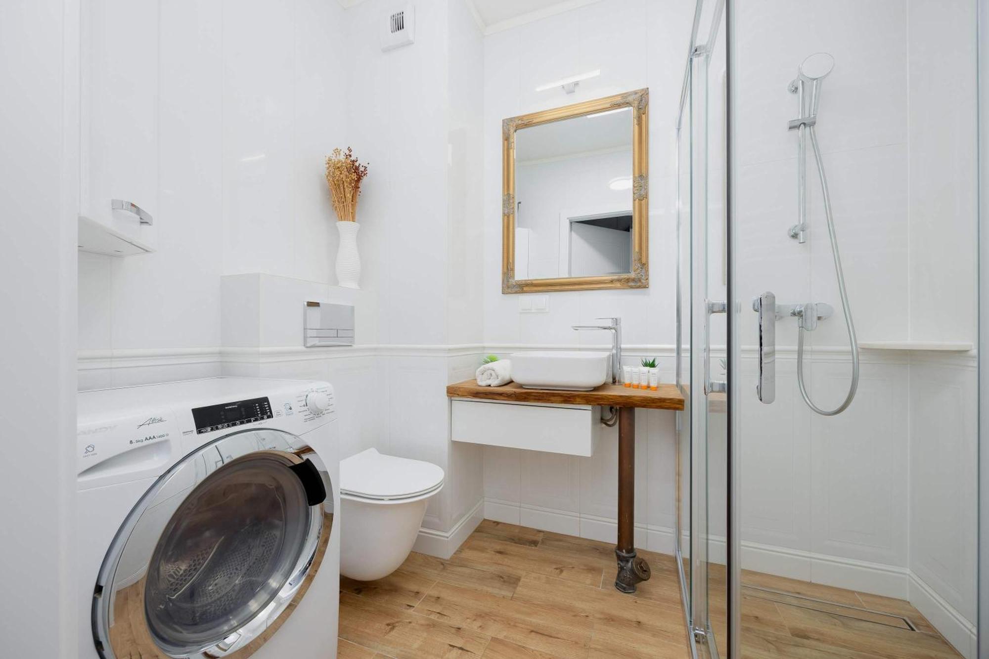 With Parking And Garden Near The Pge Stadium In By Renters * Warsaw