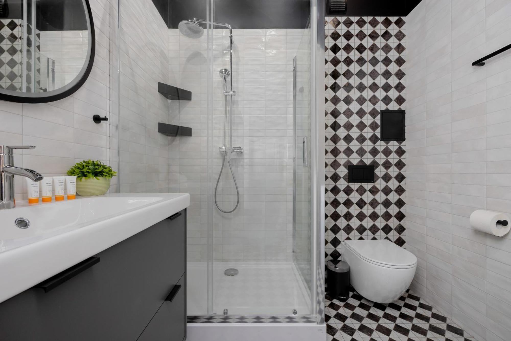 Heart Of The Old Town Royal By Renters *