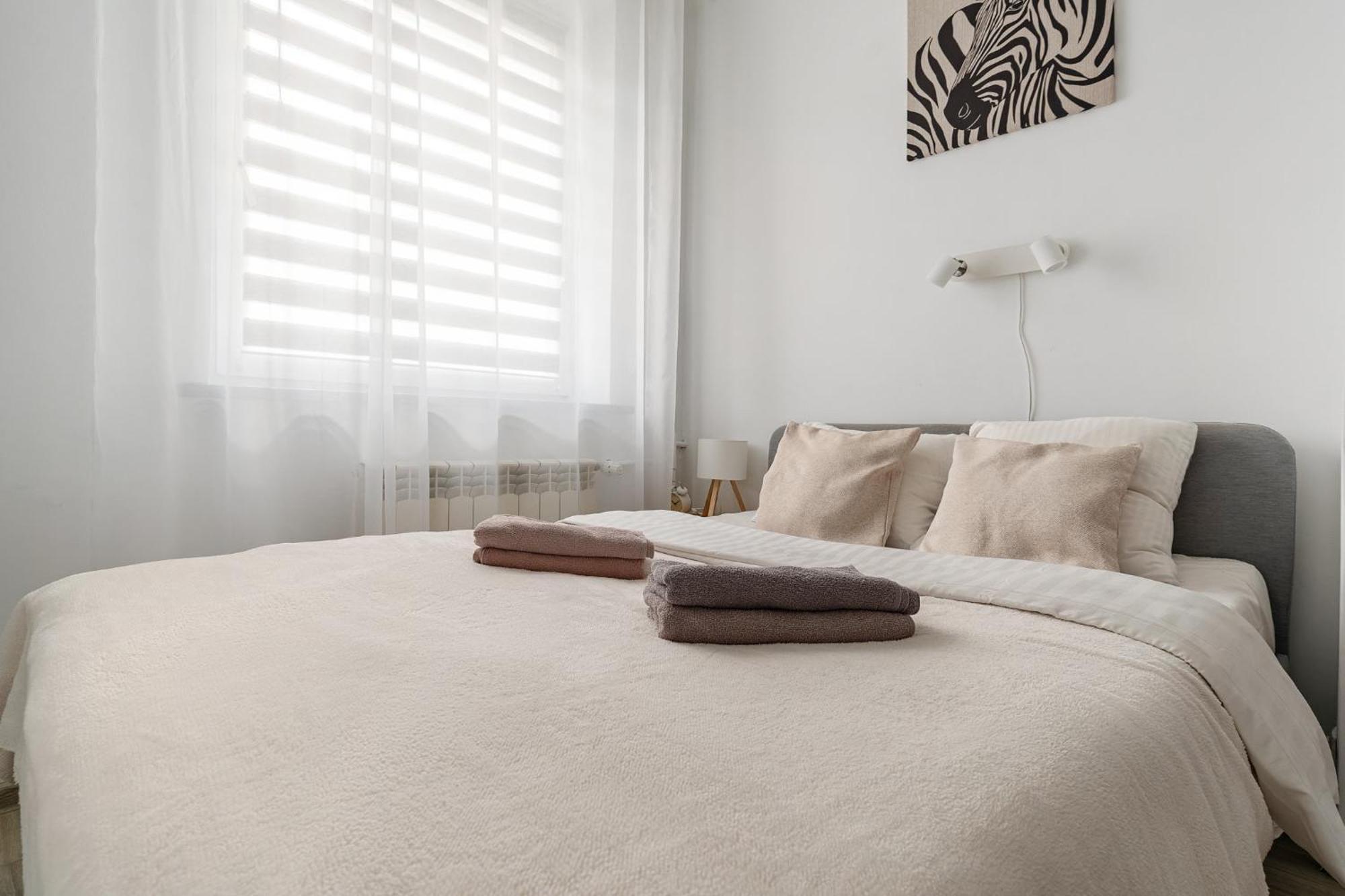 Apartamento Large In Wola Near The Center