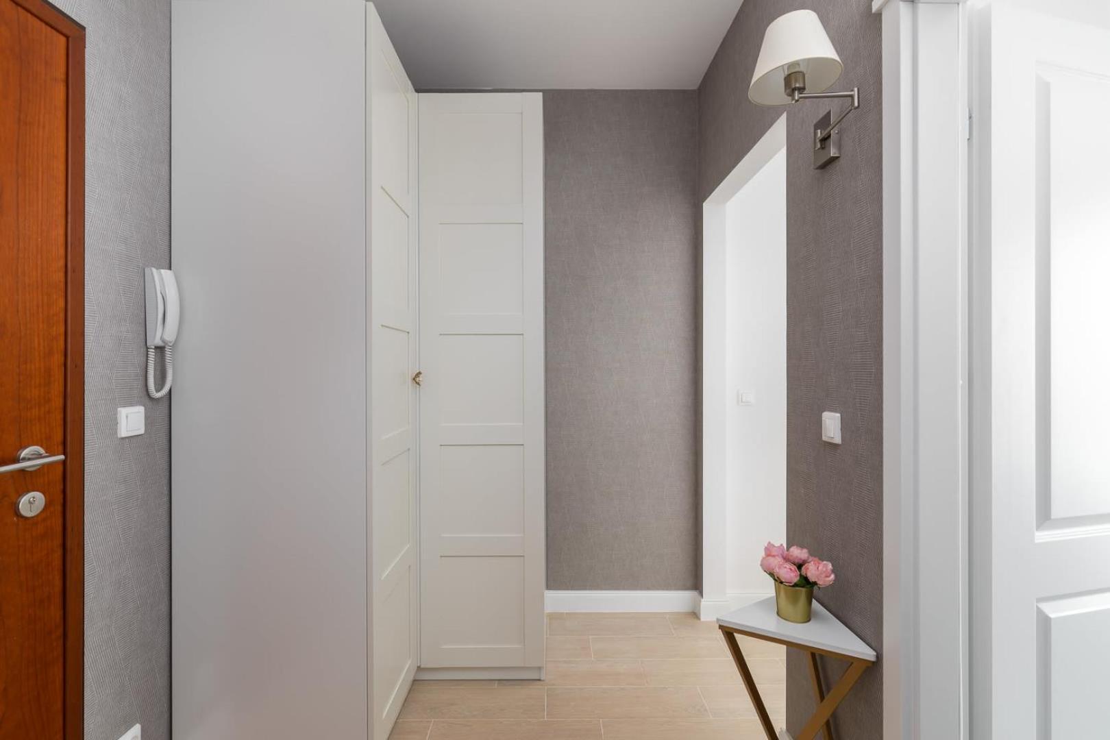 Apartment Modern Burakowska By Renters