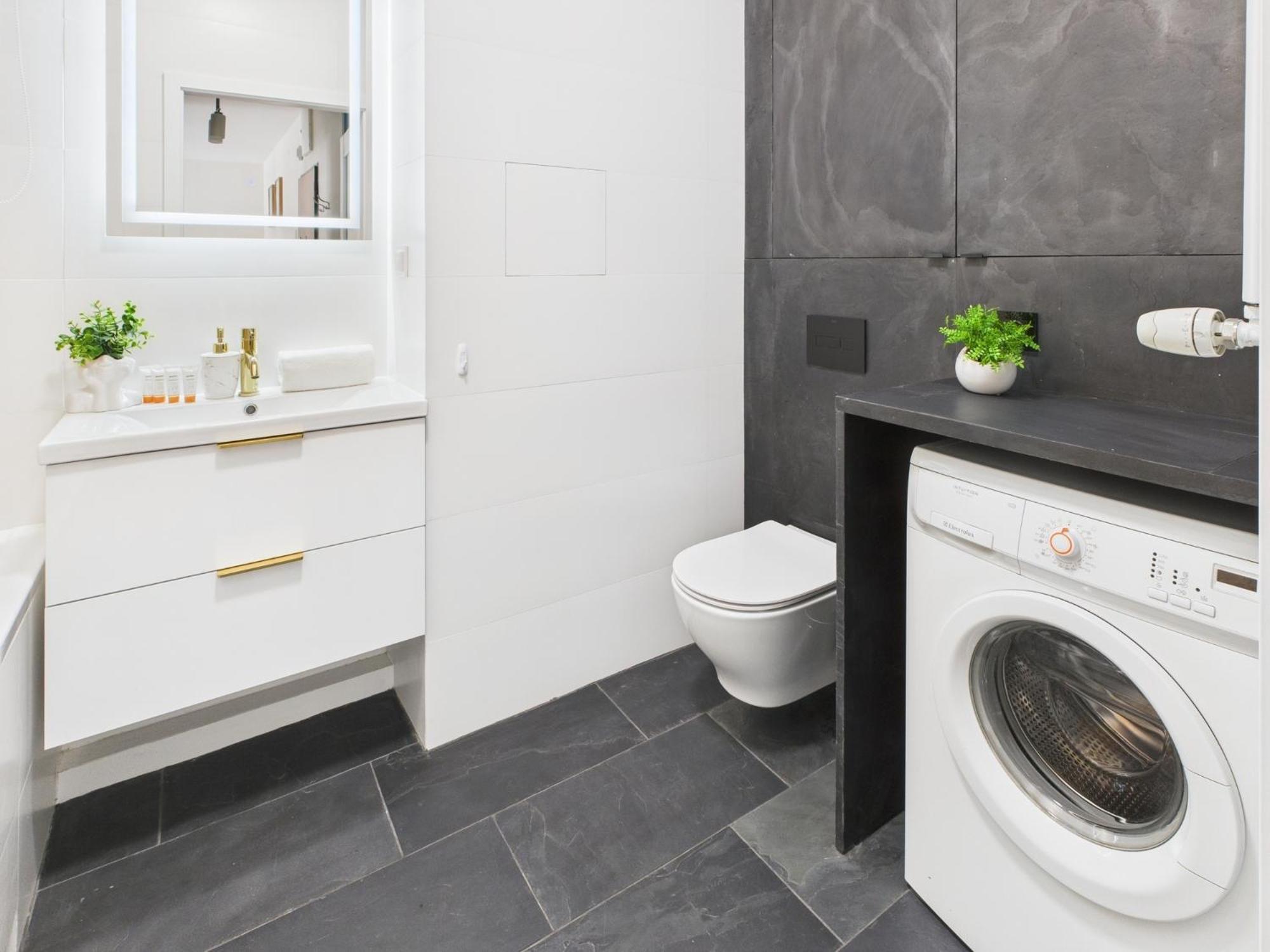 Apartment Chlodna European Square By Renters