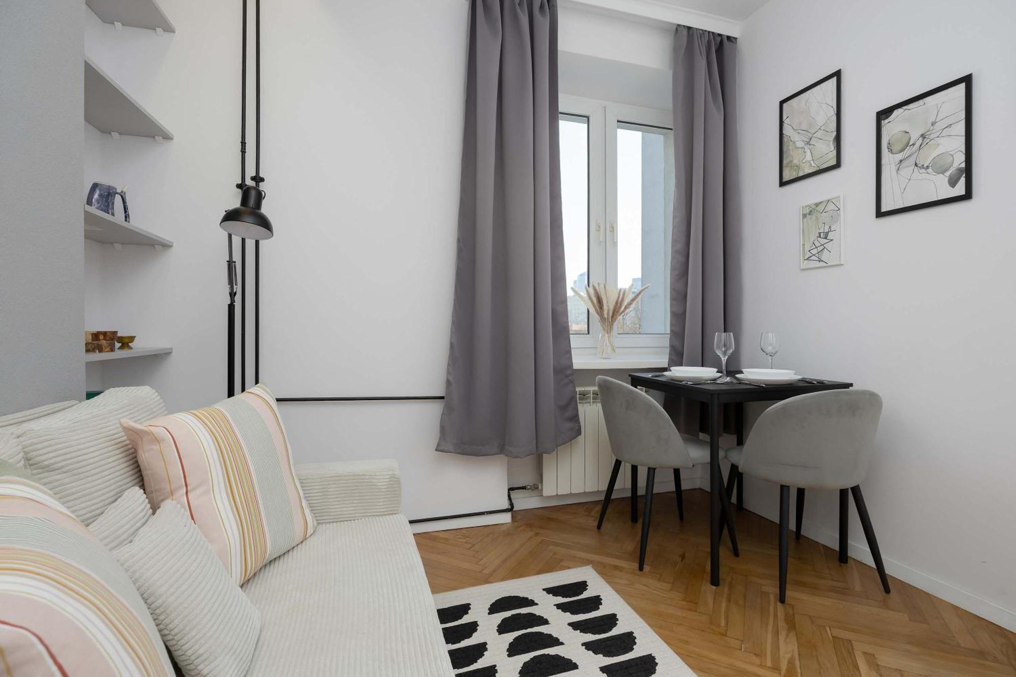 Apartment Tasteful In By Renters *