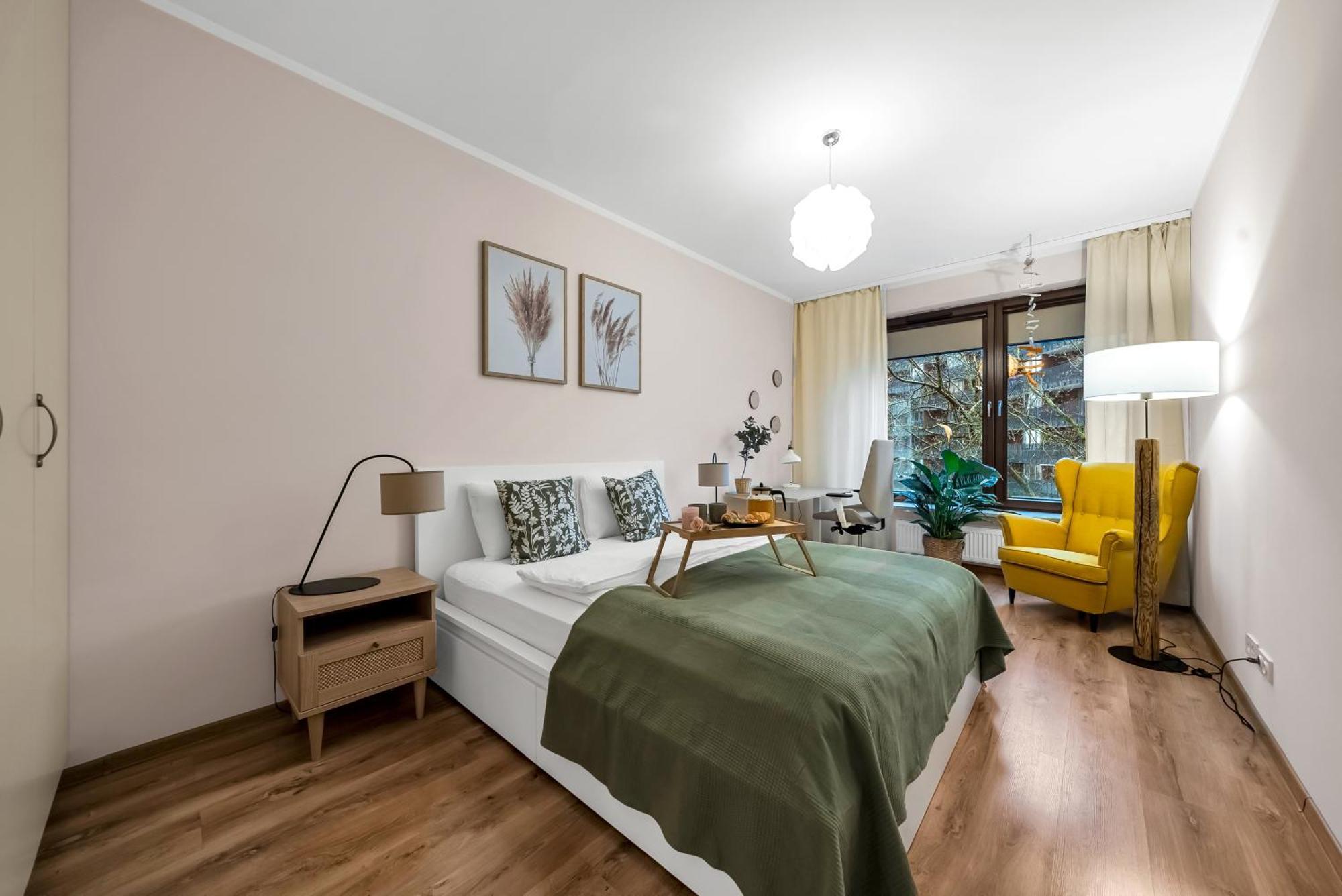 Zoliborz - Gym, Workspace, Bus Nearby - By Rentujemy Apartment *