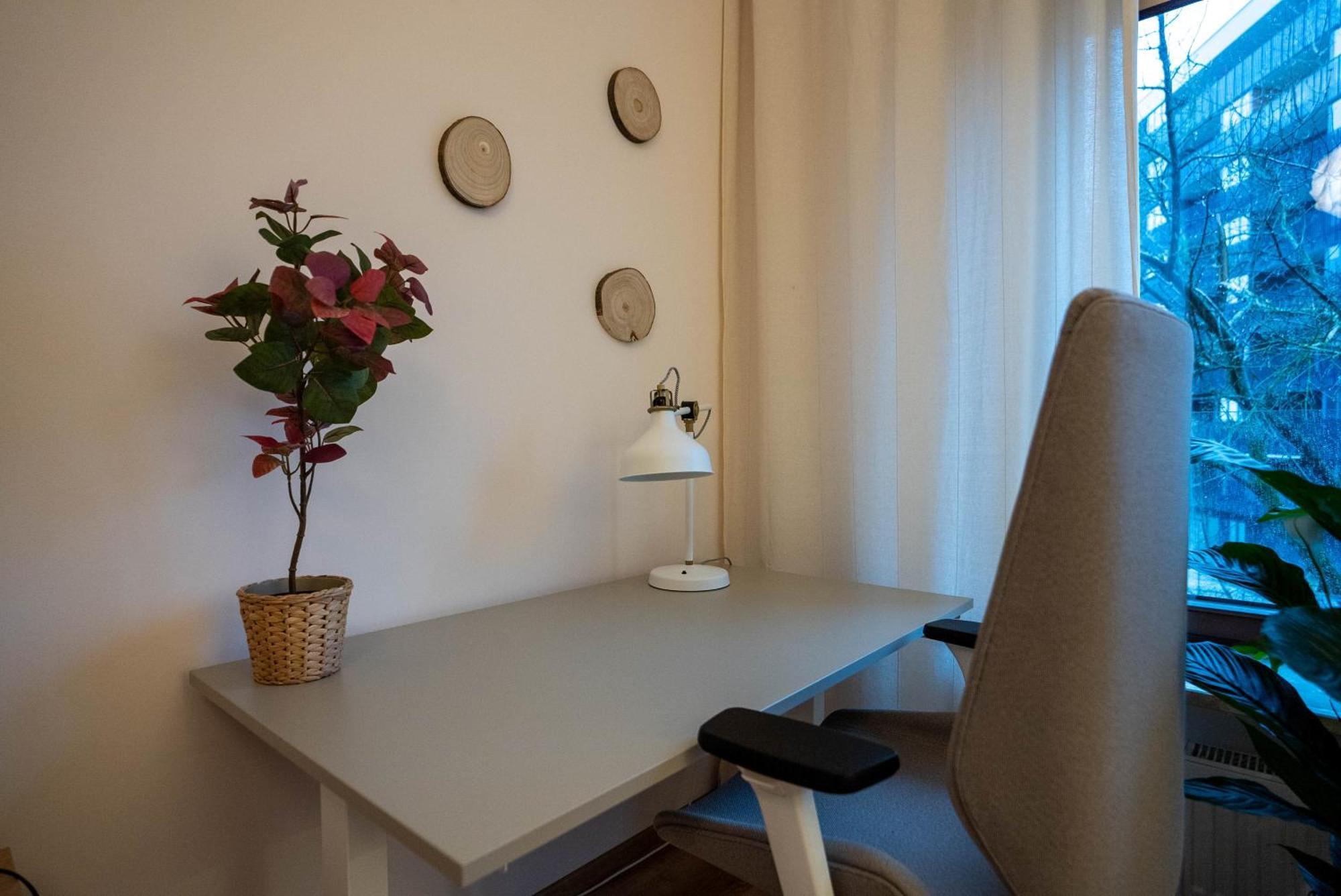 Apartment Zoliborz - Gym, Workspace, Bus Nearby - By Rentujemy *