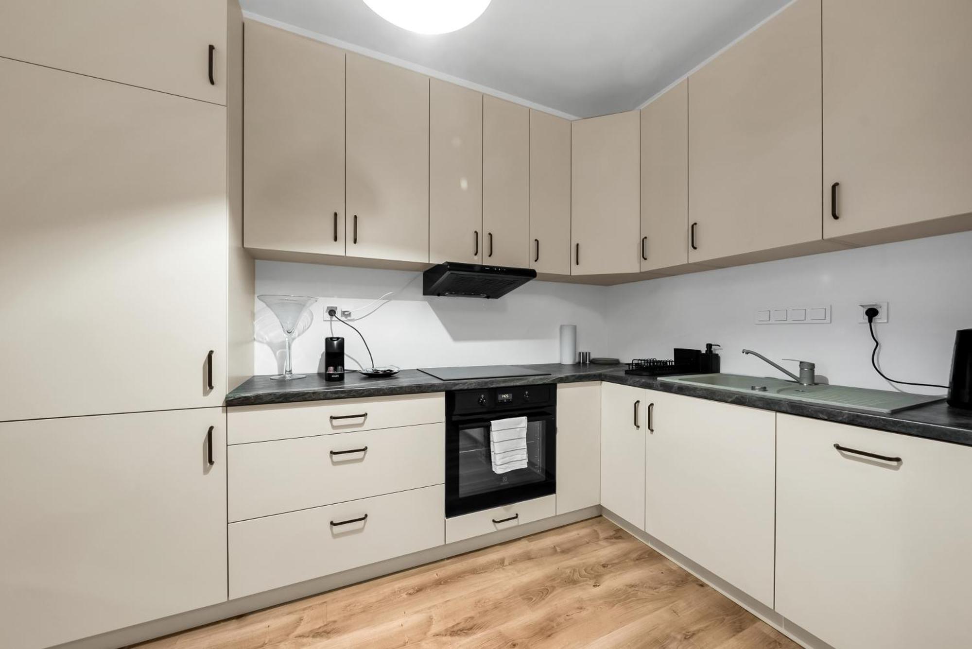 Apartment Zoliborz - Gym, Workspace, Bus Nearby - By Rentujemy
