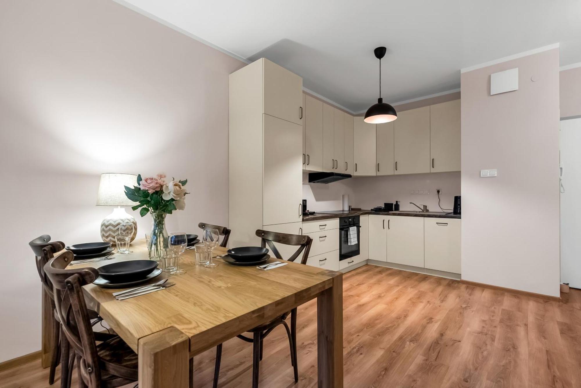 Zoliborz - Gym, Workspace, Bus Nearby - By Rentujemy Warsaw