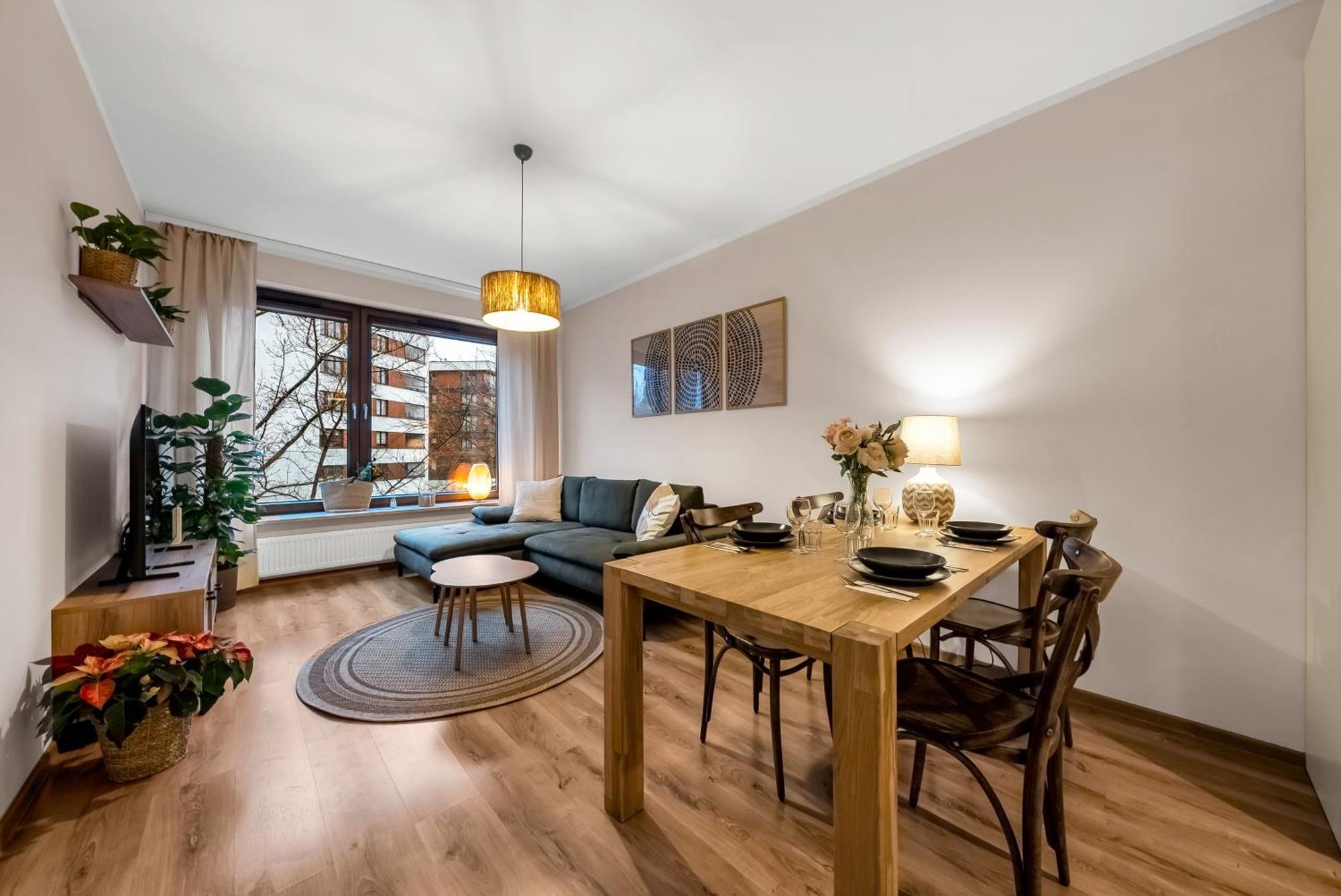 Zoliborz - Gym, Workspace, Bus Nearby - By Rentujemy