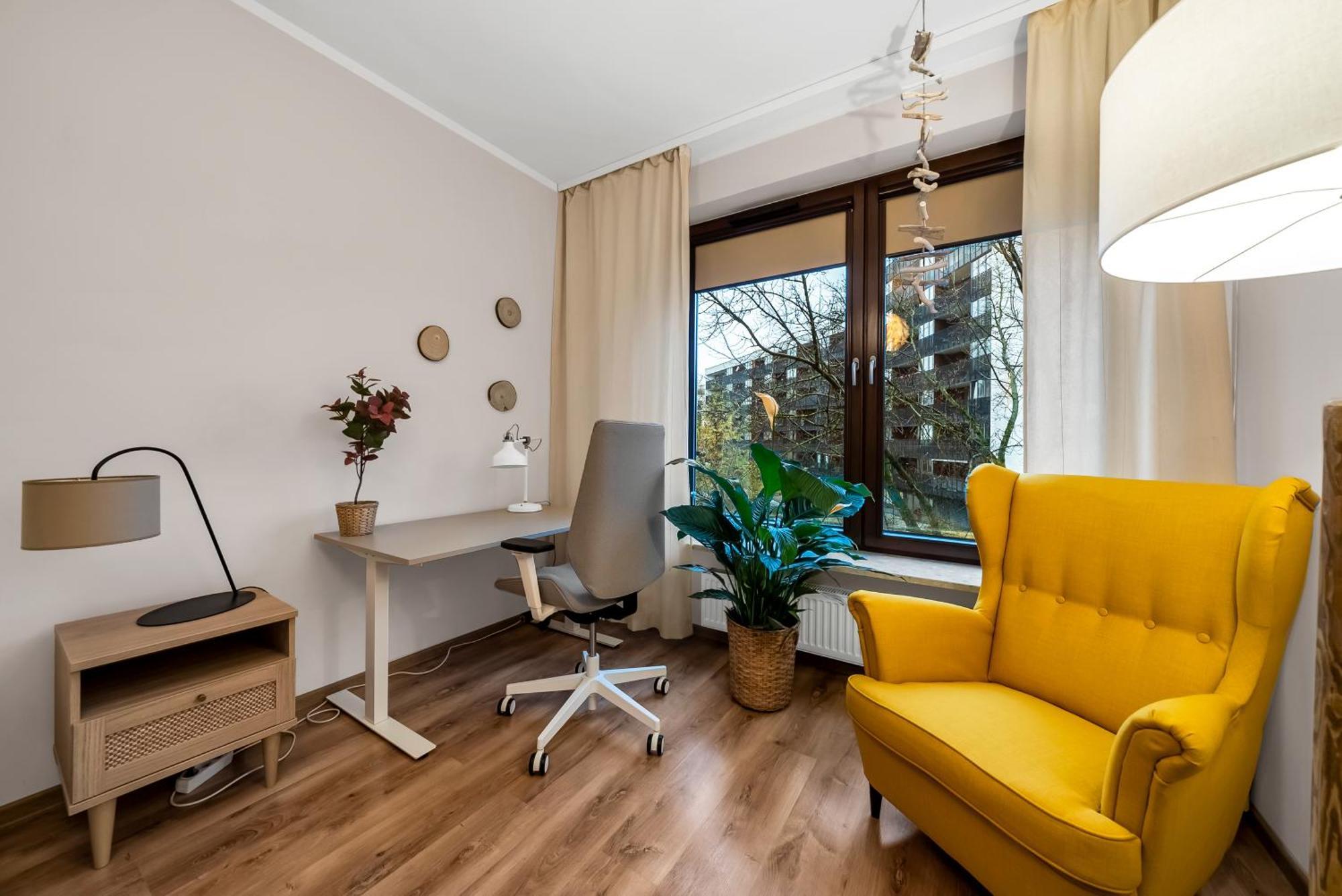 Apartment Zoliborz - Gym, Workspace, Bus Nearby - By Rentujemy *