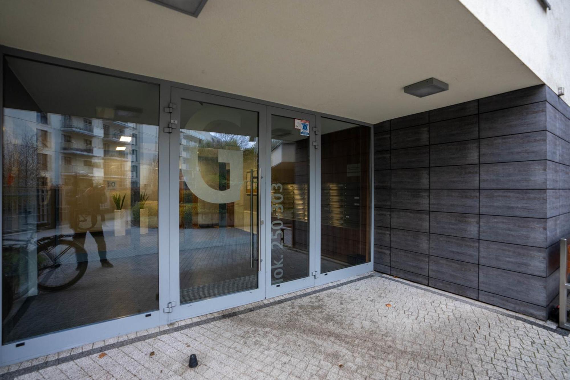Zoliborz - Gym, Workspace, Bus Nearby - By Rentujemy