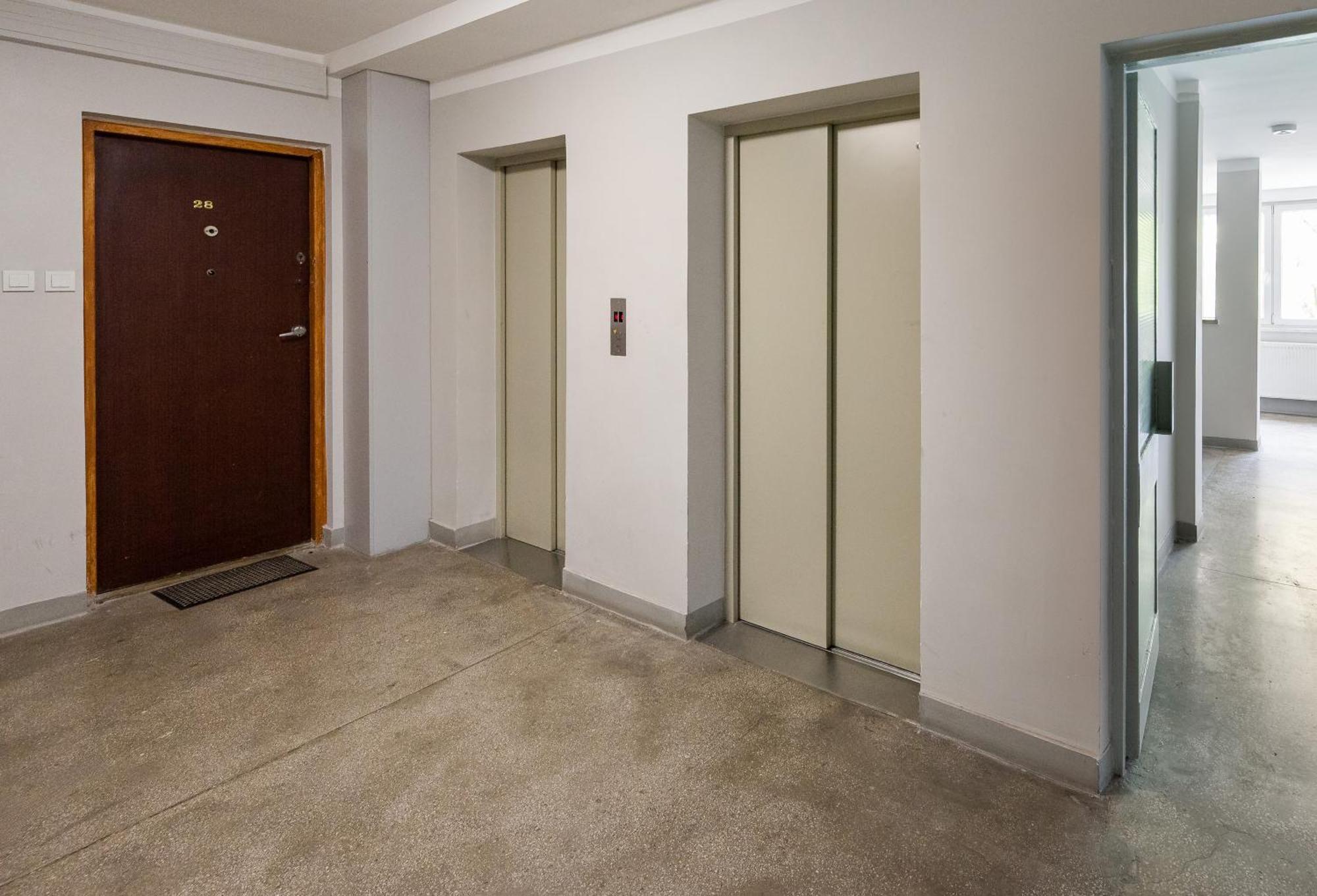 Apartment Plac Zawiszy Deluxe Warsaw