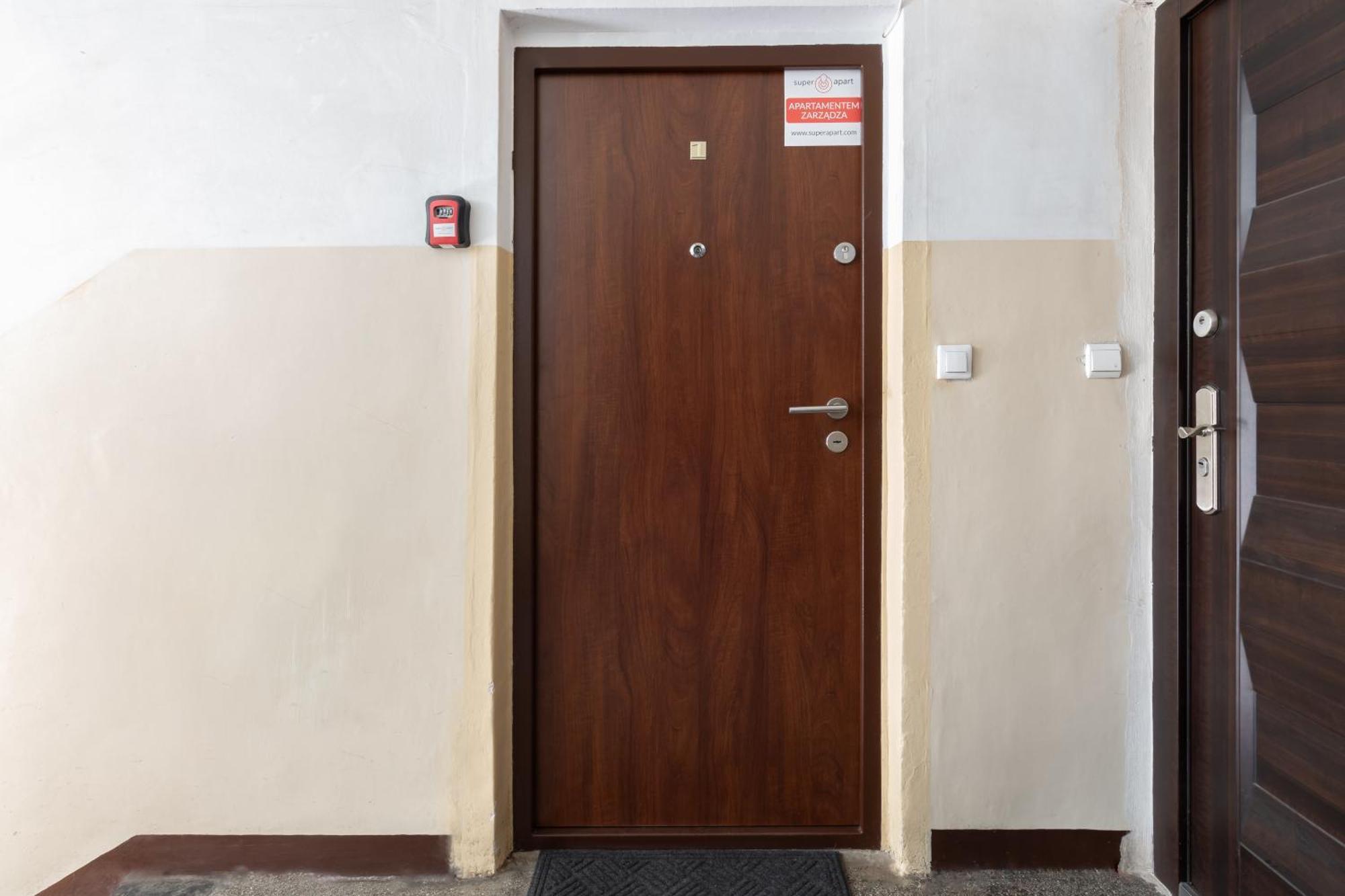 Superapart Genewska 3 Căn hộ *