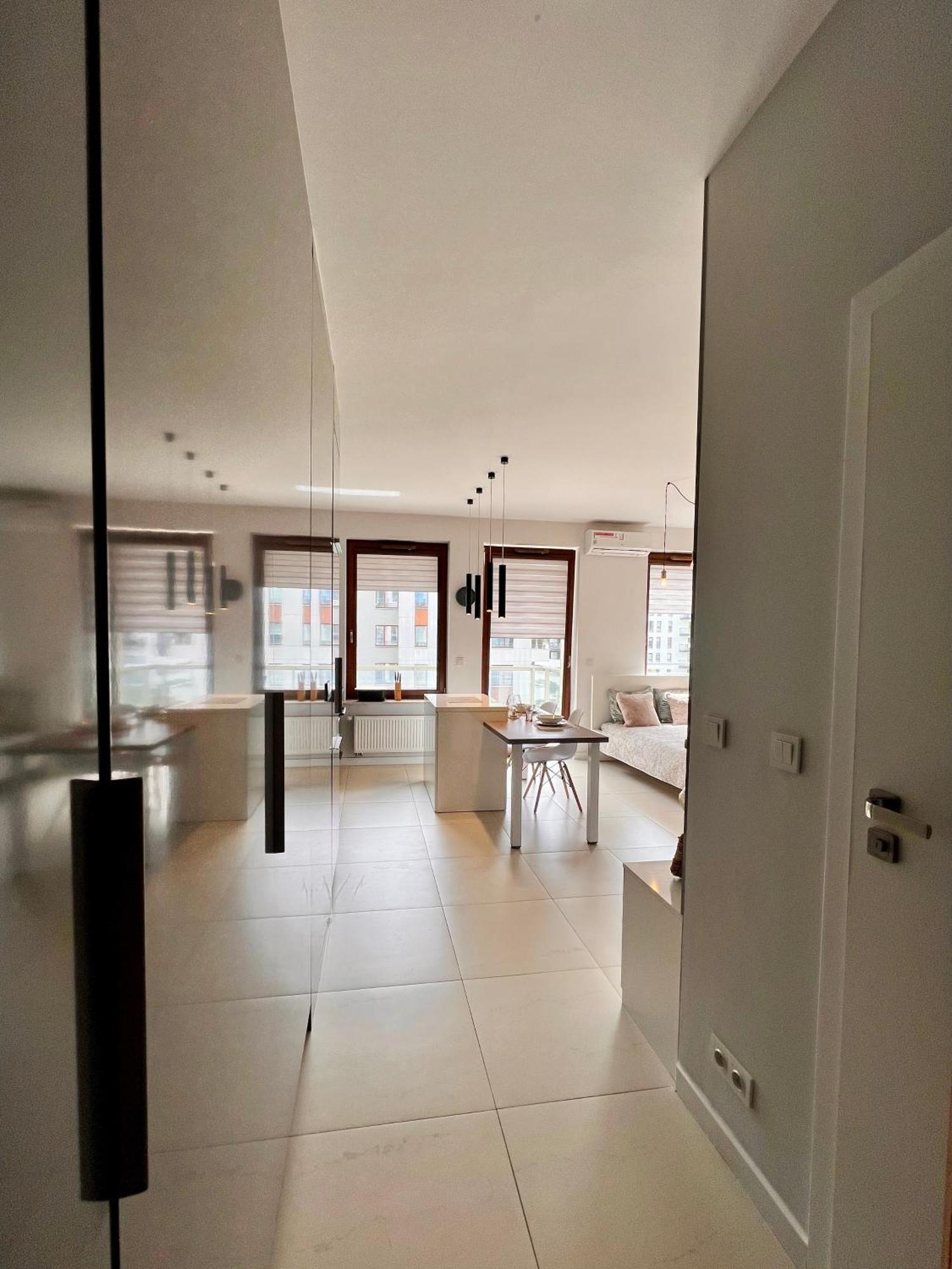Close To Chopin Airport, Moduo Cybernetyki, Free Parking By Cosmo Spirit Apartment