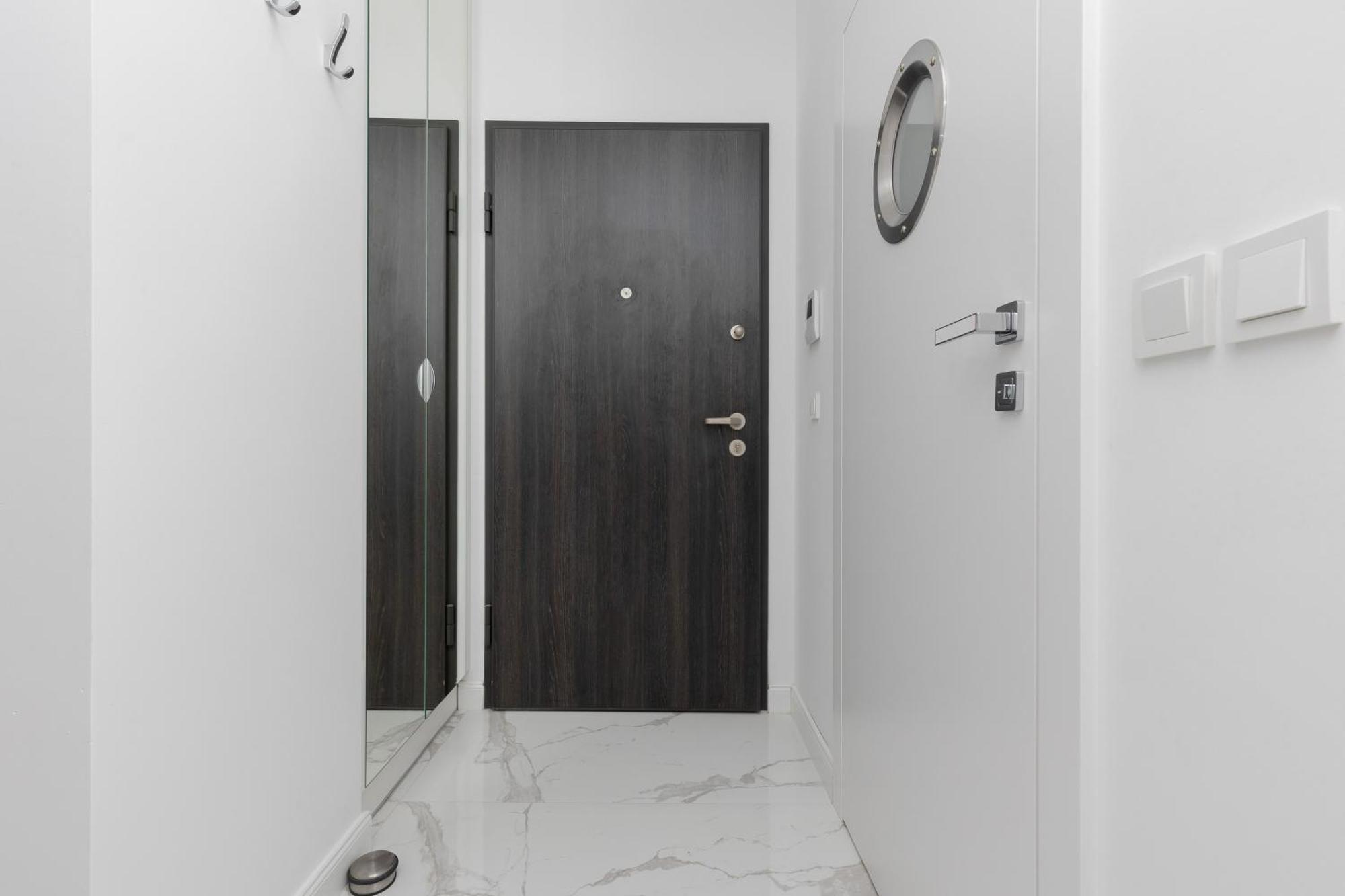 Praga Arte With Parking & Balcony By Renters Apartment Warsaw