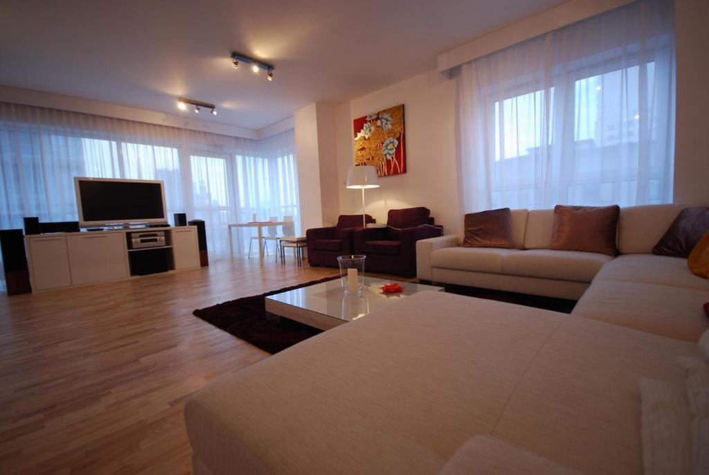 Aparthotel Platinum Towers Country 2 Country Warsaw