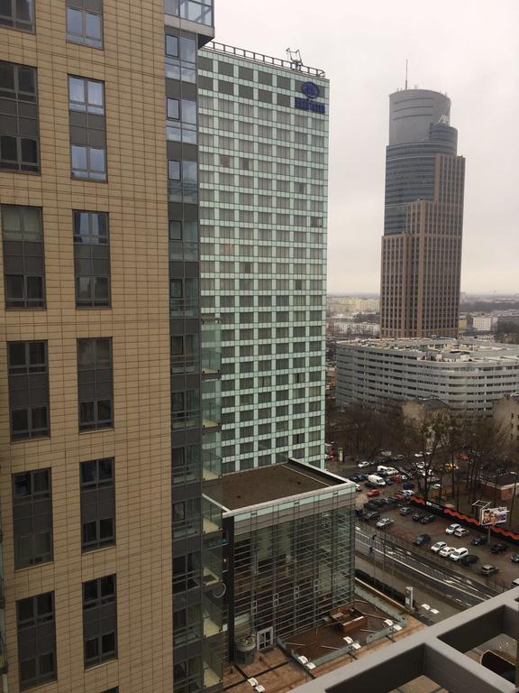 Platinum Towers E 4* Warsaw