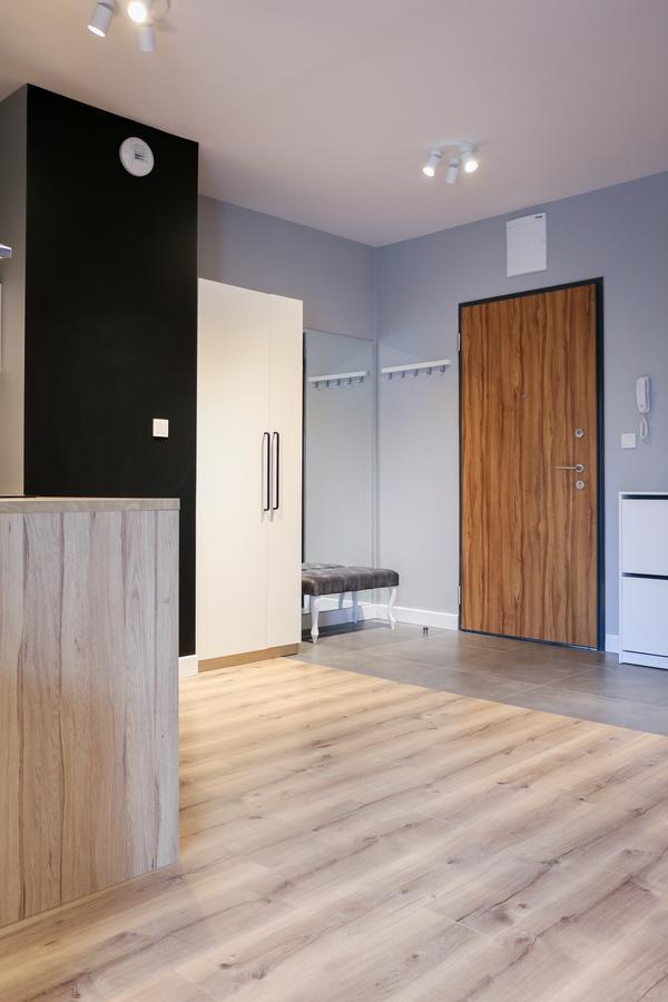Apartment Roommate Cybernetyki 4.1 *