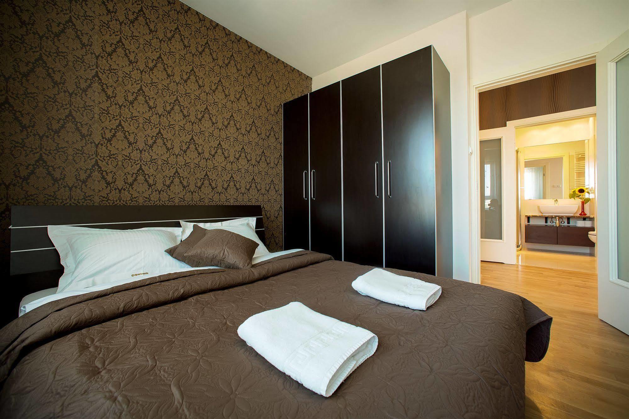 Platinum Towers E Warsaw