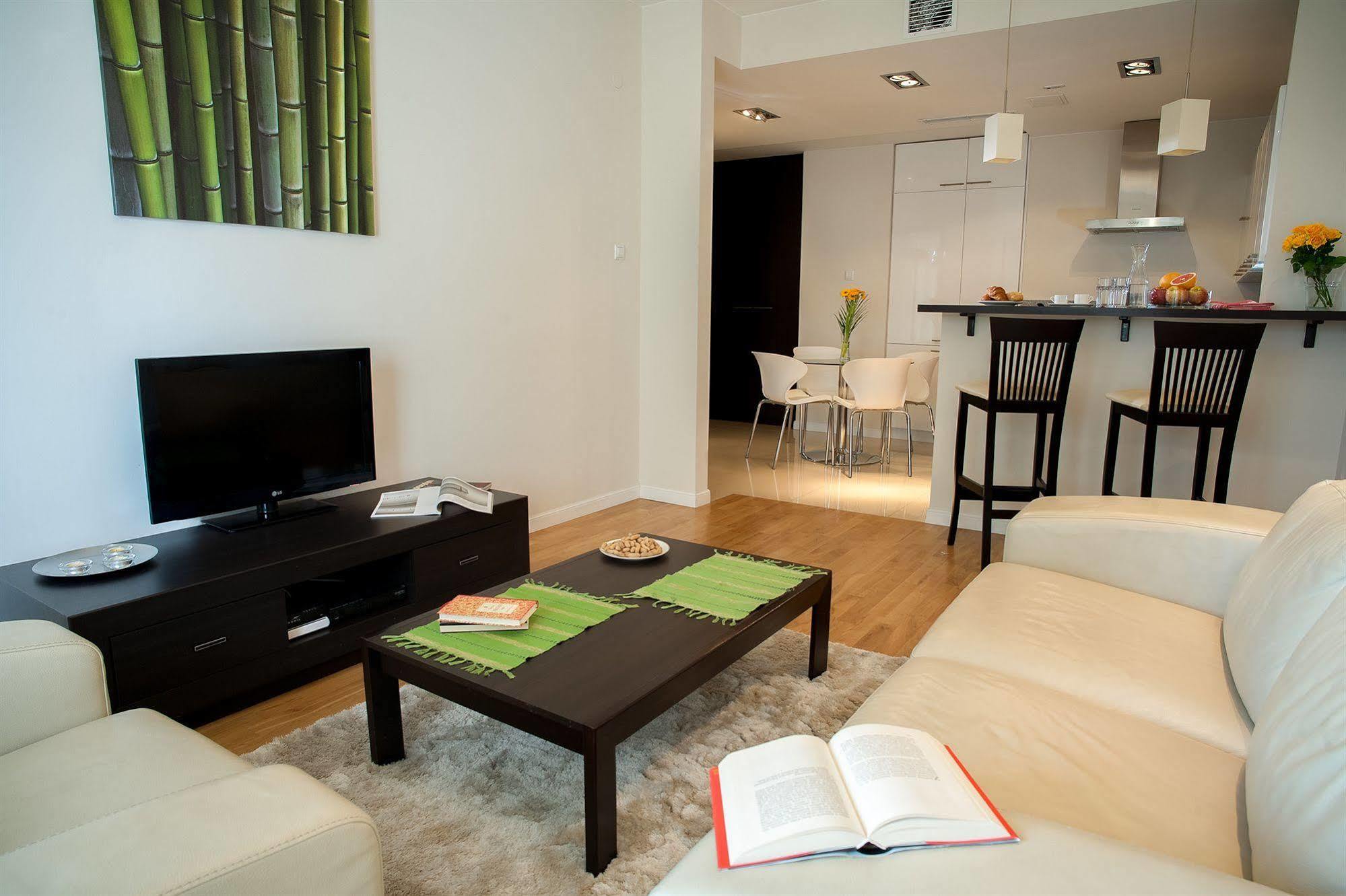 Platinum Towers E 4*