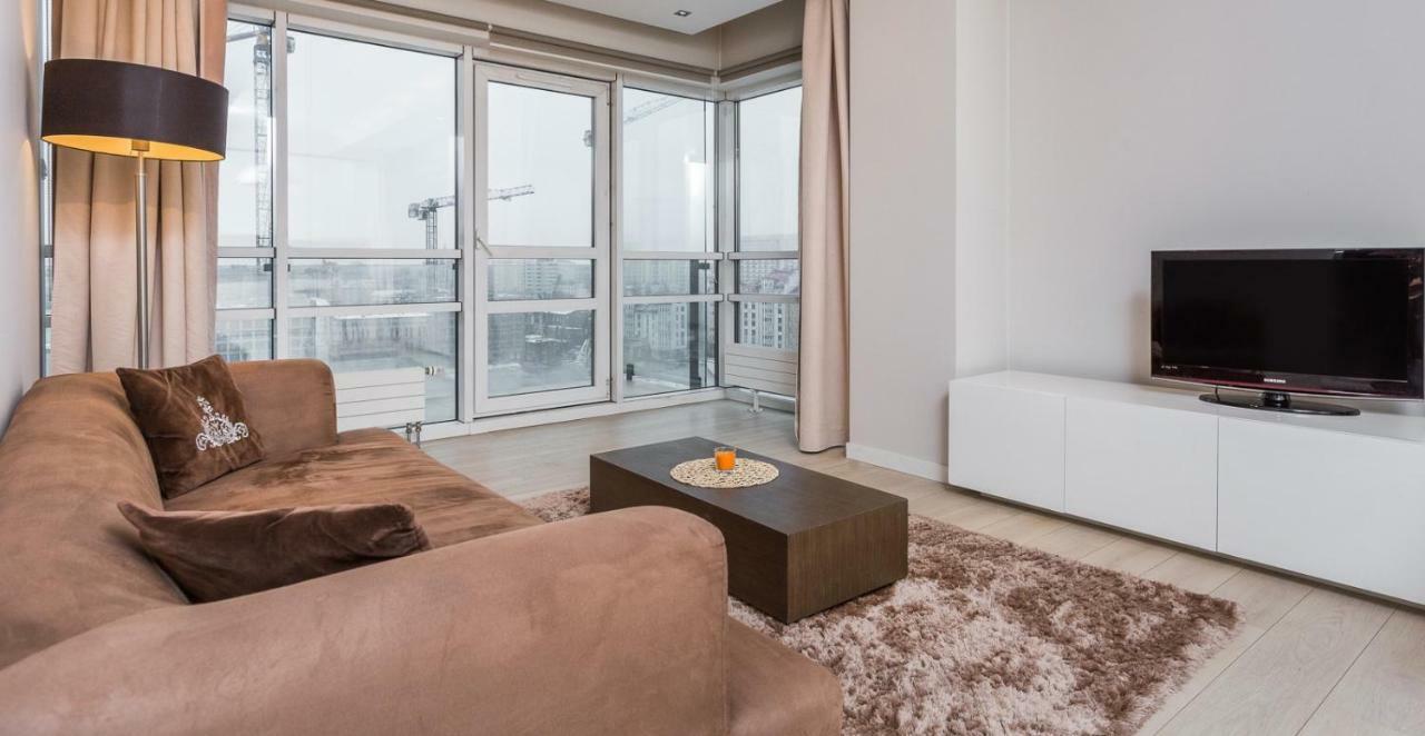 Platinum Towers E