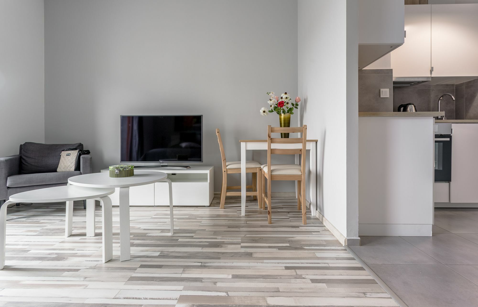 Chill Bliska Wola Apartment