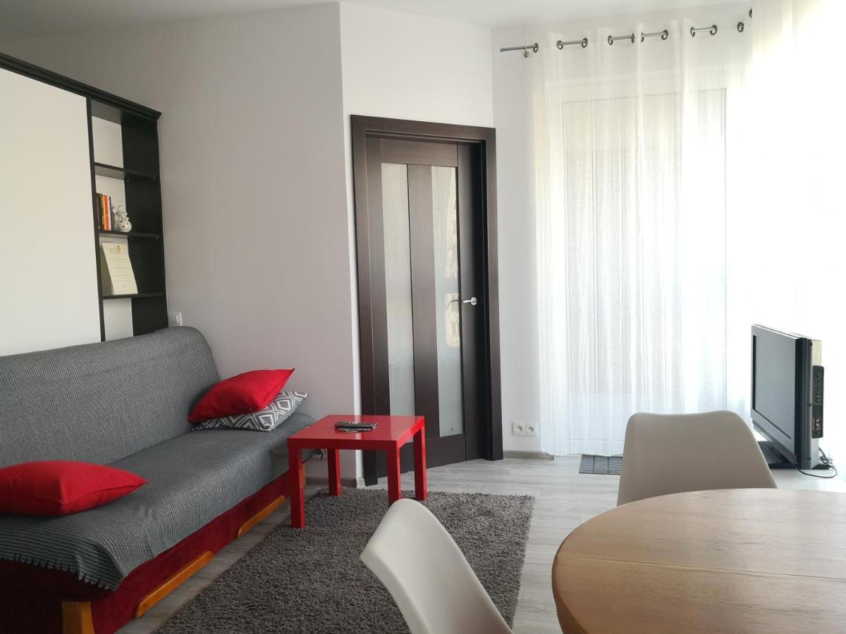 Hestia Kasprzaka 7 * Warsaw