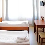 Baza Hotelowa Bobrowiecka 9