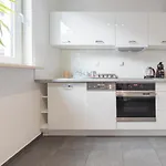 Golden Apartments - Pereca