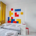 Level Rooms